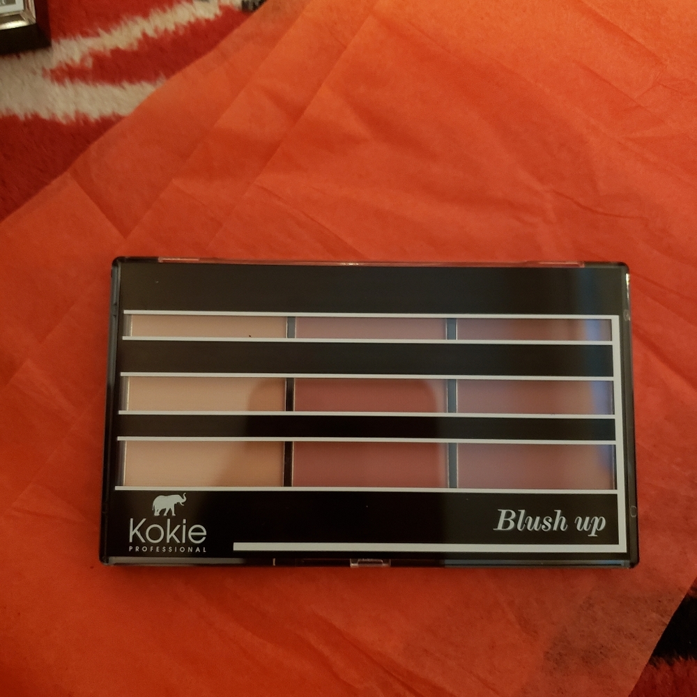 Make up - Picture 3 of 10